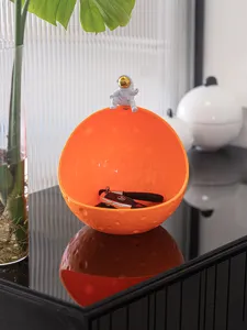 Astronaut maan kom opslag schaal voor woondecoratie, creatieve hal sleutel organizer.