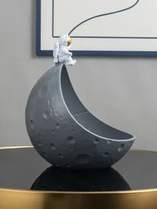Astronaut maan opslag schaal home decoratie hars sculptuur voor woonkamer hal tafel ornament
