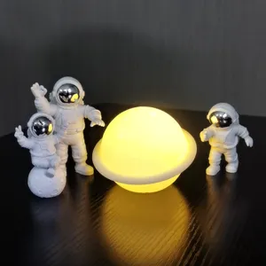 Figura Astronauta Planeta Luz Nocturna Creativa Lampara Luna Espacio Habitacion Regalo Lamp