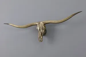 Retro Bronze Longhorn Bull Skull Wall Hanging Decor Industrial Style Animal Art Head