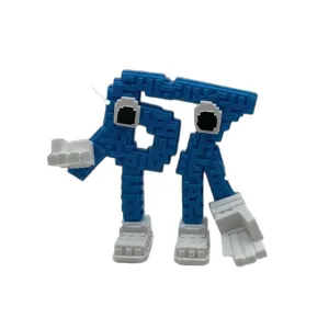 Blauwe 67 cijfer karakter actiefiguur, schattig pixel stijl verzamelbaar speelgoed voor bureau decor.