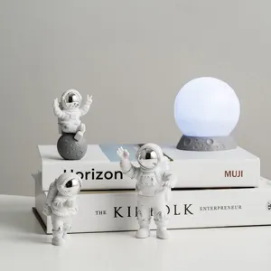 Creatief astronaut bureau ornamenten set met maanlamp voor kinderkamer decoratie