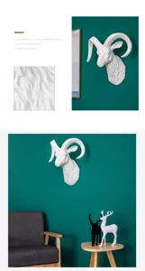 Moderner weißer Widderkopf Wandbehang nordische Harz Tierskulptur für Wohnzimmer Deko