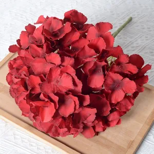 Bouquet d'hortensias rouges artificiels 5 têtes en soie pour mariage et déco intérieure