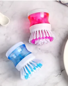 Keuken afwasborstel met vloeistofdispenser huishoudelijke pannenreinigingsborstel met borstelharen.