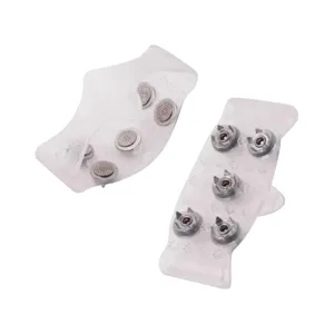Crampones antideslizantes translúcidos duraderos con puntas de metal para caminatas en nieve