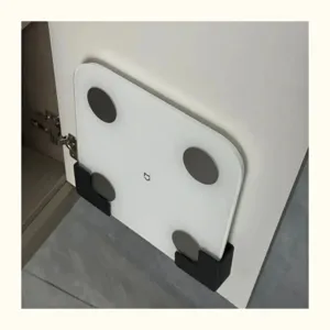 Wandsteun voor lichaamsweegschaal, ruimtebesparend opbergrek voor montage aan de kastdeur.