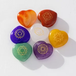 Set de pierres de cœur en cristal de chakra naturel, 7 couleurs pour la méditation de yoga.