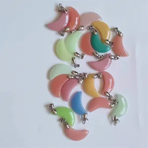 Pendentifs lune lumineux colores en gros lot accessoires de bijoux fantaisie bricolage