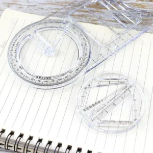Ensemble de regles de geometrie multifonctionnelles, rapporteur en plastique transparent.