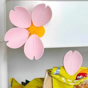Magnetische sluitingsclip in de vorm van een kersenbloesem en schattige koelkastmagneet.