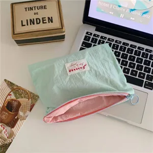 Portable macaron color block makeup bag, minimalist canvas cosmetic pouch with zipper for travel.