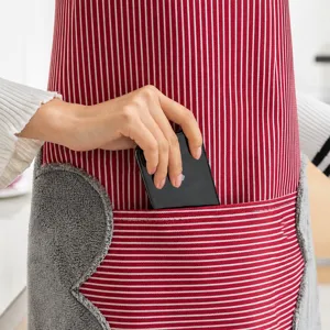 Küchenschürze mit abwischbaren Fleeceseiten und großer Tasche zum Kochen, wasserdicht.