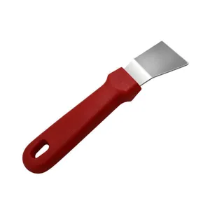 Racloir de nettoyage en acier inoxydable avec poignée rouge ergonomique pour cuisine.