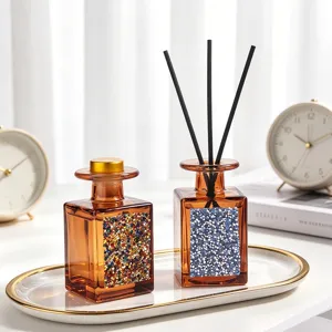Amber Glass Square Reed Diffuser Bottle With Crystal Diamond Decoration And Black Diffusion Sticks For Home Room Hotel