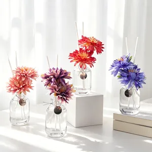 Conjunto de difusor de aroma floral decorativo para el hogar, elegante botella de fragancia.