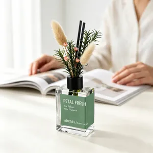 Raumduft Set mit Duftstäbchen und Trockenblumen, elegante Glasflasche für Wohnzimmer Dekoration.