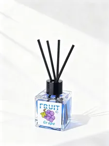 50ml fruchtiger Duftdiffusor mit Trauben-Design, farbiger Raumduft für Zuhause Dekoration.