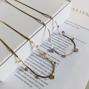 Collier Chaîne Serpent en Acier au Titane avec Zirconia Plaqué Or Réel 18K Chaîne de Clavicule Géométrique en U pour Femme