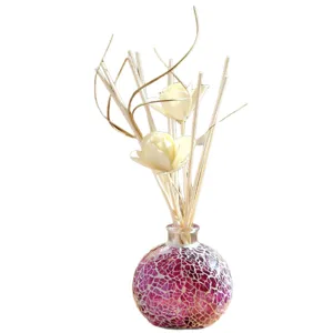Elegante juego de difusor de caña de vidrio craquelado púrpura con flores de sola