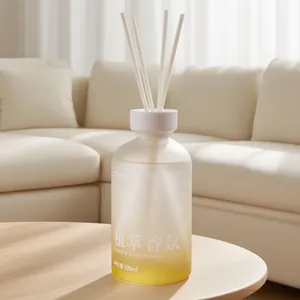 Diffuseur de parfum d'intérieur 500ml avec bâtonnets, flacon aromatique pour décoration de salon.