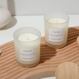 Bougie parfumée de style nordique avec couvercle en bois, cire de soja pour décoration maison.