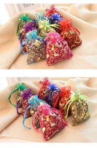 Colorful mesh sachet bags with gold heart prints for wardrobe and shoe odor removal detail.