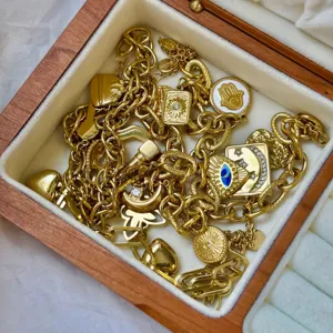 18K vergulde roestvrijstalen bedelarmband met hemelse en Hamsa-oog motieven