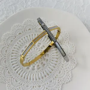 Eleganti bracciali in acciaio inossidabile con intarsio di conchiglia e zirconi oro