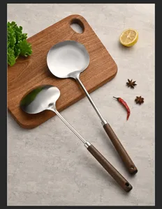 Stainless steel wok spatula set with wooden handle kitchen cooking tools for home use.