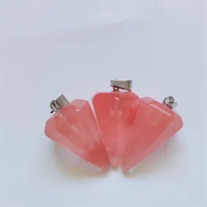 Pendente con pendolo in cristallo rosa naturale sfaccettato accessorio per collana