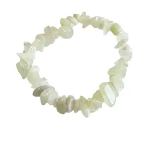 Natural Green Crystal Chip Stone Bracelet Irregular Tumbled Gemstone Elastic Beaded Jewelry