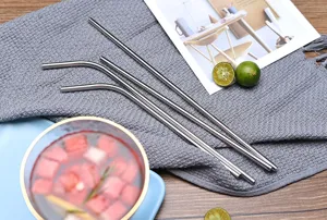 Set di cannucce in acciaio inox riutilizzabili ecologiche per bevande cucina