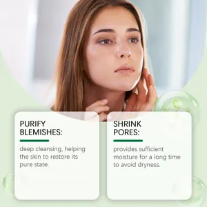 Detalle de primer plano de mascarilla facial en gel hidratante con efecto reductor de poros.