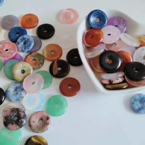Natürliche Edelstein Donut Perlen bunte Kristall Ring DIY Schmuck Zubehör Teile.