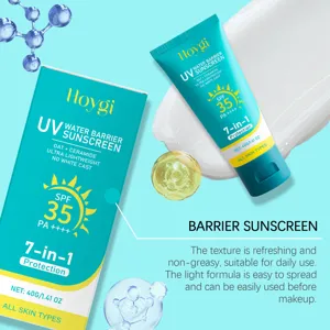Vista dettagliata della texture della protezione solare UV leggera, SPF 35 PA++++, 40g.