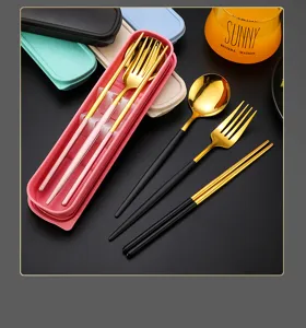 Tragbares Besteckset aus Edelstahl mit Löffel Gabel Stäbchen in rosa Aufbewahrungsbox.