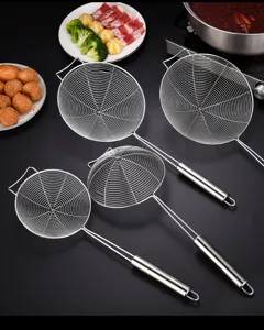 Close-up of durable stainless steel wire mesh strainer with long handle