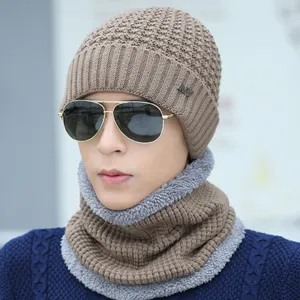 Men's winter knit beanie hat and fleece neck warmer set close-up detail for outdoor cycling.