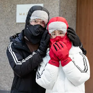 Winter Thermomütze winddichte Gesichtsmaske dicke warme Handschuhe Set für kaltes Wetter Radfahren