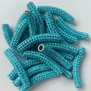 Blau Strass Ton gebogene Röhre Perlen Detailaufnahme für DIY Armband Halskette Schmuck