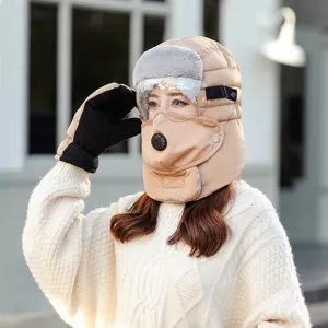 Verdichtete Winterbombermuetze mit Brille und Gesichtsmaske, winddichte warme Radmuetze.
