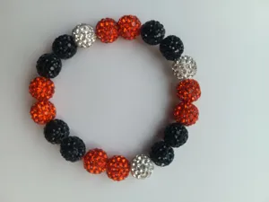 10mm rhinestone clay ball Shamballa bracelet detail, sparkling crystal elastic jewelry.