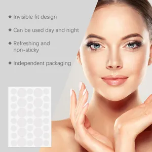 Detailansicht des Hydrokolloid Akne Pflasters mit unsichtbarem wasserdichtem Design für die Haut.