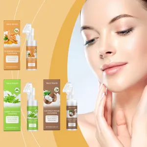 Set nettoyant mousse West Month au curcuma, thé vert et coco pour un soin du visage doux.