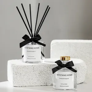 Diffuseur de parfum d'ambiance avec nœud noir, élégant set de fragrance pour la maison