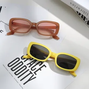 Stylische Retro-Rechteck-Sonnenbrille SS0054 mit gelben und bernsteinfarbenen Rahmen