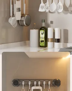 Vista detallada del estante de ganchos de ventosa al vacío sin taladro para cocina y baño.