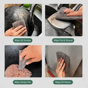 Panno per pulizia cucina strofinaccio in rete metallica grigia per grasso e pentole.