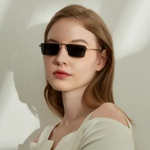 Retro Small Square Metal Frame Sunglasses For Women Men Fashion Gold Frame Gradient Lens UV400 Outdoor Travel Eyewear